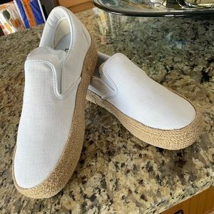 Linen Slip On Platform Vans with espadrille sole. Ultra Cush sole.